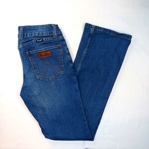 Wrangler Bootcut Jeans in Deep Blue
